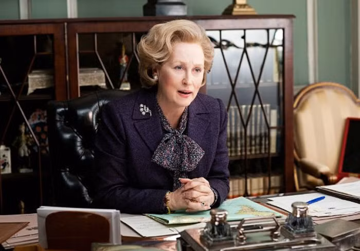 Hóa trang xuất sắc: Mark Coulie, J. Roy Helland (phim The Iron Lady)