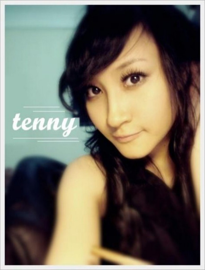 "Lột xác" trong những giai điệu rock, song Linh vẫn có những nét dịu dàng,đáng yêu của cô nàng 9X. "Lột xác" trong những giai điệu rock, song Linh vẫn có những nét dịu dàng,đáng yêu của cô nàng 9X.