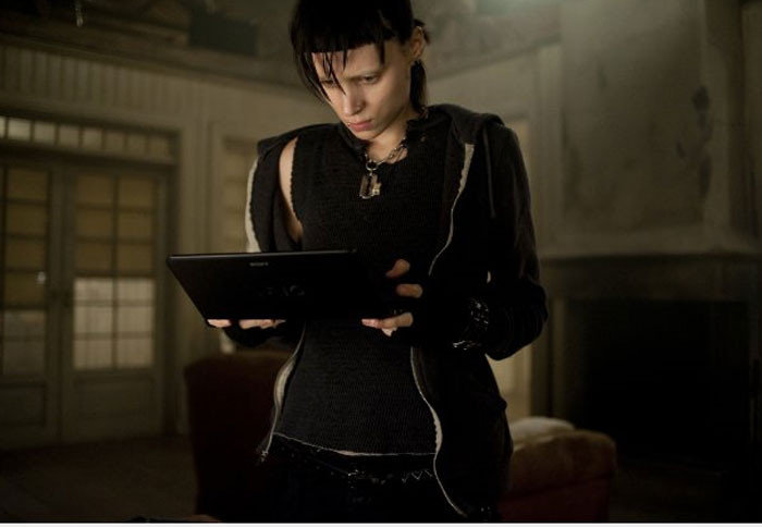 Biên tập xuất sắc: Kirk Baxter, Angus Wall (phim The Girl with the Dragon Tattoo) Biên tập xuất sắc: Kirk Baxter, Angus Wall (phim The Girl with the Dragon Tattoo)