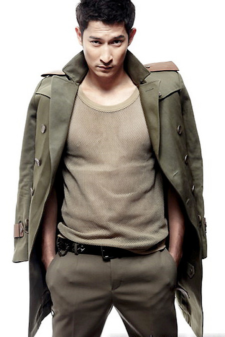 Huy Khánh rất men. Huy Khánh rất men.