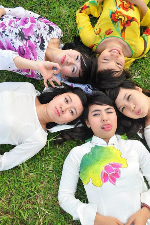 Tuy không cùng quê nhưng cùng chung chí hướng và đam mê Tuy không cùng quê nhưng cùng chung chí hướng và đam mê