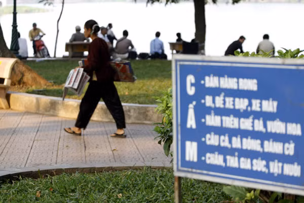 Tất cả những gì trong biển cấm đều được... vi phạm thường xuyên