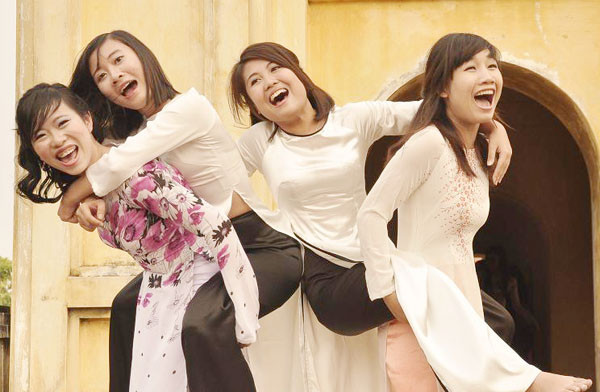 Những giây phút bên nhau vui vẻ trước giờ chia tay Những giây phút bên nhau vui vẻ trước giờ chia tay