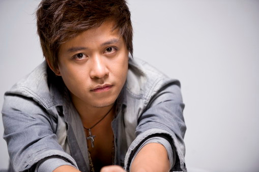 Ca sĩ Tuấn Hưng Ca sĩ Tuấn Hưng