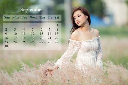 Sarah ShuiLian tên thật là Đinh Thị Thùy Liên, hiện đang là sinh viên trường ĐH Quốc tế Raffles. Sarah ShuiLian từng đạt 12 năm liền là học sinh giỏi, giải nhì học sinh giỏi cấp thành phố và nhiều giải thưởng trong các cuộc thi sắc đẹp. Không chỉ xinh đẹp, học giỏi, năng động, cô gái này còn gây bất ngờ với khả năng sử dụng tiếng Tây Ban Nha như ngôn ngữ thứ nhất của mình. Hiện tại, Thùy Liên đang là người mẫu ảnh cho các tạp chí và tờ báo nổi tiếng…