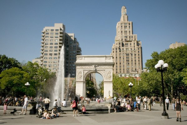 Đoạt danh hiệu Á quân: Đại học New York - New York, NY. Mất $ 53.589/ năm được học trường này cũng sướng!