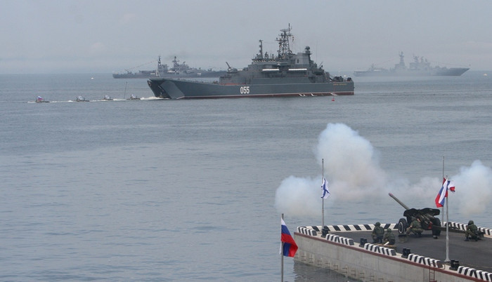 Tàu đổ bộ BDK-98 Nevel (số hiệu 055). Tàu đổ bộ BDK-98 Nevel (số hiệu 055).