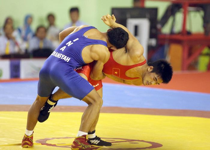 Một đô vật chủ nhà khác, Ardiansyah Darmansyah bị Bùi Tuấn Anh đánh bại ở chung kết nội dung dưới 66kg.