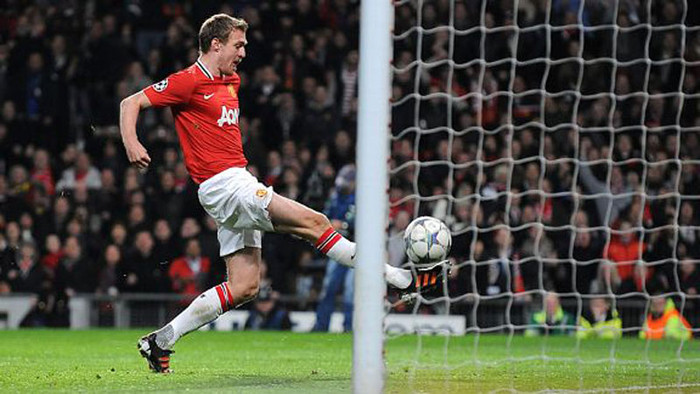 Darren Fletcher đưa MU dẫn trước 2-1 Darren Fletcher đưa MU dẫn trước 2-1