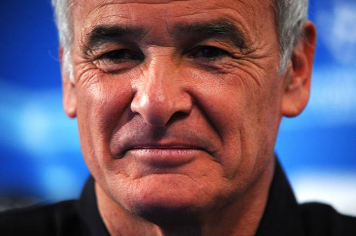 Vẻ mặt của Claudio Ranieri trong buổi họp báo trước trận Inter - Lille tại vòng bảng Champions League Vẻ mặt của Claudio Ranieri trong buổi họp báo trước trận Inter - Lille tại vòng bảng Champions League