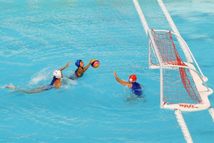 Ở môn bóng nước, Singapore đánh bại Malaysia