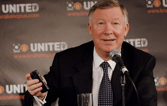 "Thách thức lớn nhất của tôi không phải những gì đang xảy ra mà là lật đổ địa vị của Liverpool. Và anh có thể in câu đó ra cho tôi" - Phản ứng khi bị BLV Alan Hansen đặt câu hỏi về ý định giải nghệ vào năm 2002