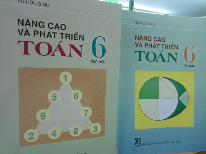Hai trong số những cuốn sách có cách trình bày số học không hợp lý Hai trong số những cuốn sách có cách trình bày số học không hợp lý