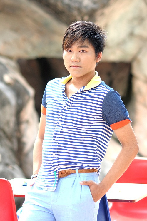 Ngọc Sơn hiện đang là sinh viên năm thứ hai Học viện Ngoại giao Ngọc Sơn hiện đang là sinh viên năm thứ hai Học viện Ngoại giao