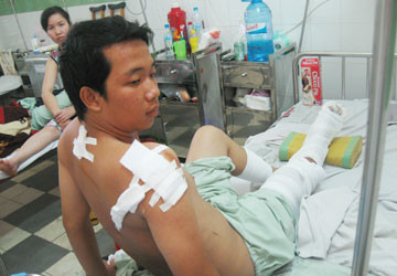 Anh Duy đang điều trị tại BV Đa khoa khu vực Thủ Đức. Anh Duy đang điều trị tại BV Đa khoa khu vực Thủ Đức.