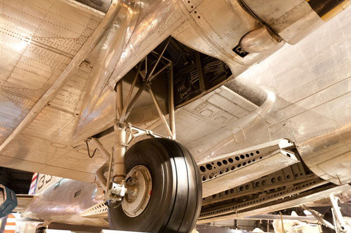 Những chiếc B-17 khởi sự thay thế những chiếc B-18 trong hoạt động tại tiền tuyến vào năm 1942. Sau đó, 122 chiếc B-18A được cải tiến để hoạt động trong chiến tranh chống tàu ngầm. Những chiếc B-17 khởi sự thay thế những chiếc B-18 trong hoạt động tại tiền tuyến vào năm 1942. Sau đó, 122 chiếc B-18A được cải tiến để hoạt động trong chiến tranh chống tàu ngầm.