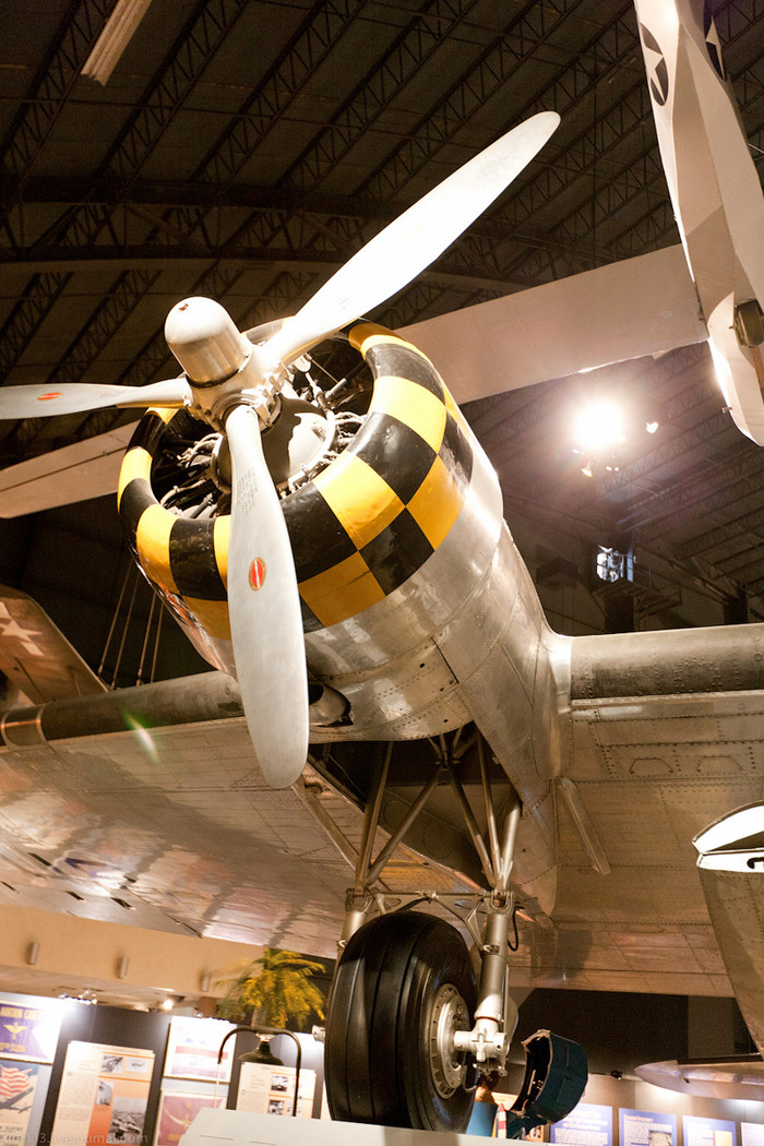 Không quân Hoàng gia Canada sở hữu 20 chiếc B-18A (đặt tên là Douglas Digby Mark I), và cũng sử dụng chúng trong nhiệm vụ tuần tra. Vào ngày 2 tháng 10 năm 1942, một chiếc B-18A đã ném mìn sâu và đánh chìm chiếc tàu ngầm U-boat Đức U-512 về phía Bắc Cayenne, Guiana thuộc Pháp. Không quân Hoàng gia Canada sở hữu 20 chiếc B-18A (đặt tên là Douglas Digby Mark I), và cũng sử dụng chúng trong nhiệm vụ tuần tra. Vào ngày 2 tháng 10 năm 1942, một chiếc B-18A đã ném mìn sâu và đánh chìm chiếc tàu ngầm U-boat Đức U-512 về phía Bắc Cayenne, Guiana thuộc Pháp.