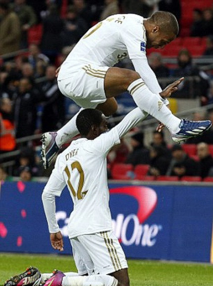 Đó là một pha chạy cắt mặt từ góc phải khu 16m50 và cứa lòng vào góc xa Đó là một pha chạy cắt mặt từ góc phải khu 16m50 và cứa lòng vào góc xa