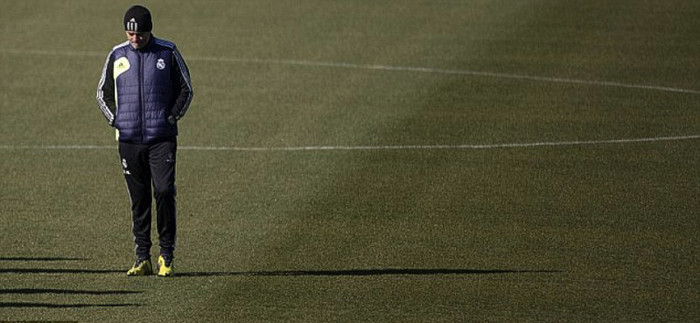 Tình thế hiện tại của Real Madrid đặt ra rất nhiều nỗi lo cho Mourinho. Tình thế hiện tại của Real Madrid đặt ra rất nhiều nỗi lo cho Mourinho.