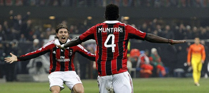 Sulley Muntari ấn định tỷ số 2-0 cho AC Milan sau những pha phối hợp với Niang và El Shaarawy.