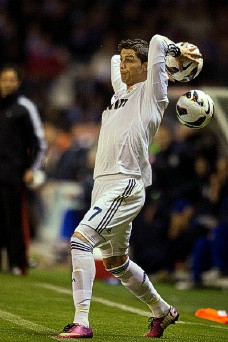 Ronaldo có thể thành công ở Barcelona, nhưng mức độ thành công sẽ không lớn như ở Man Utd Ronaldo có thể thành công ở Barcelona, nhưng mức độ thành công sẽ không lớn như ở Man Utd