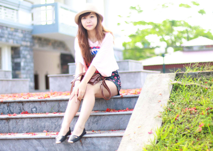 Vũ Thị Vân Anh dẫn đầu Nữ sinh trong mơ ngày 22/5 Vũ Thị Vân Anh dẫn đầu Nữ sinh trong mơ ngày 22/5