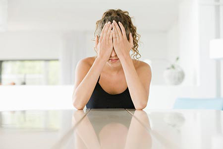 Cuối cùng tôi đã làm được, trả thù anh bằng chính tình yêu dành cho người anh trai ruột thịt của anh. (ảnh minh họa)