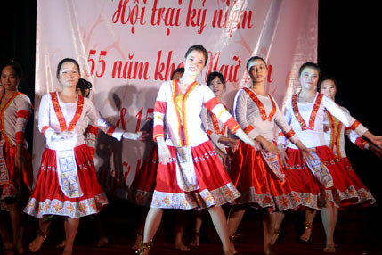 Nữ sinh Ngữ văn đẹp rạng ngời