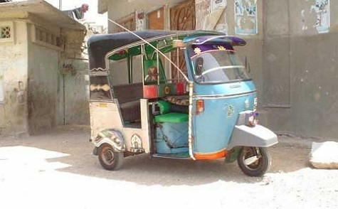 Pakistan Tuk tuk là phương tiện giao thông phổ biến tại các thành phố của Pakistan, nó chủ yếu được dùng để di chuyển những quãng đường ngắn trong thành phố. Lahore là trung tâm sản xuất tuk tuk ở Pakistan. Pakistan Tuk tuk là phương tiện giao thông phổ biến tại các thành phố của Pakistan, nó chủ yếu được dùng để di chuyển những quãng đường ngắn trong thành phố. Lahore là trung tâm sản xuất tuk tuk ở Pakistan.