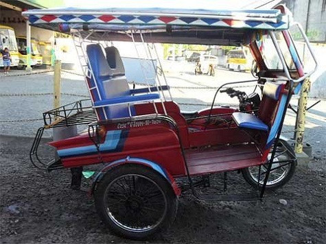 Philippines Tuk tuk hay xe ba bánh là một dạng vận tải công cộng đặc biệt phổ biến ở Philippines. Tại quốc gia này, mẫu mã và hình dáng của tuk tuk có nhiều loại tùy thuộc vào các địa điểm song có xu hướng tiêu chuẩn hóa ở từng đô thị. Philippines Tuk tuk hay xe ba bánh là một dạng vận tải công cộng đặc biệt phổ biến ở Philippines. Tại quốc gia này, mẫu mã và hình dáng của tuk tuk có nhiều loại tùy thuộc vào các địa điểm song có xu hướng tiêu chuẩn hóa ở từng đô thị.