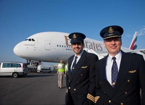 Còn A380, do ra đời đã được vài năm nên mức độ phổ biến cao hơn, hiện xuất hiện ở các hãng như Air France, Emirates, Qantas, Lufthansa, British Airways, Korean Air, Virgin Atlantic. Còn A380, do ra đời đã được vài năm nên mức độ phổ biến cao hơn, hiện xuất hiện ở các hãng như Air France, Emirates, Qantas, Lufthansa, British Airways, Korean Air, Virgin Atlantic.