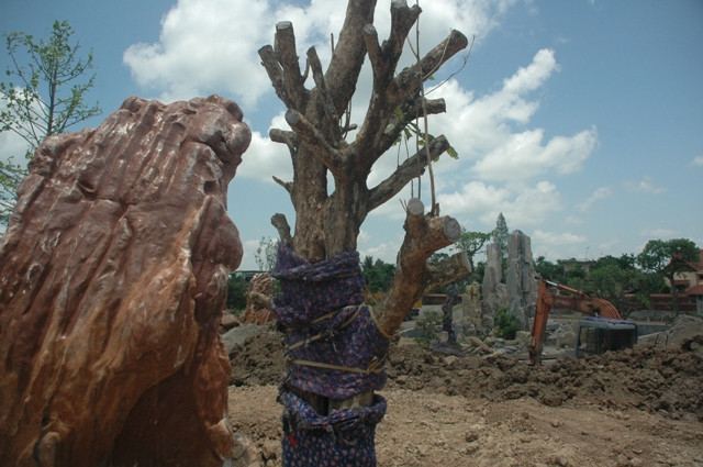 Nhiều bạn đọc đặt câu hỏi: Khi khu nhà vườn này hoàn thành thì giá trị sẽ tiêu hết bao nhiêu tiền? Nhiều bạn đọc đặt câu hỏi: Khi khu nhà vườn này hoàn thành thì giá trị sẽ tiêu hết bao nhiêu tiền?