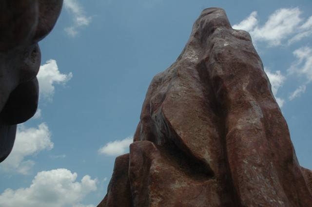 Và giá trị của những khối đá này có giá tiền cao ngất ngưởng Và giá trị của những khối đá này có giá tiền cao ngất ngưởng