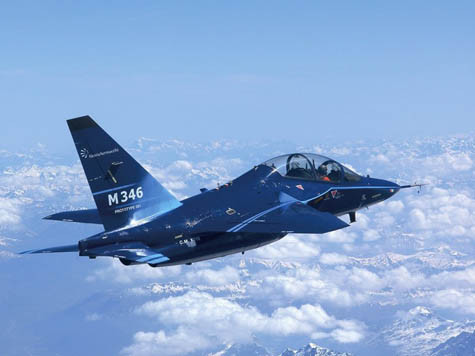 Máy bay M-346
