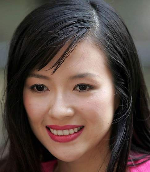 Chwong Tử Di không quá xinh đẹp và hoàn hảo như những lần xuất hiện trên các trang tạp chí