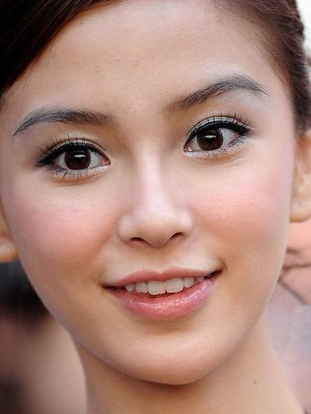 Angelababy may mắn khi sở hữu vẻ đẹp trong sáng tựa thiên thần