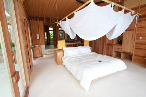 Khu nghỉ mát còn có có bể bơi, nhà hàng, phòng thể thao, sân tennis, khu giải trí, và tất cả đều có view nhìn ra biển. Khu nghỉ mát còn có có bể bơi, nhà hàng, phòng thể thao, sân tennis, khu giải trí, và tất cả đều có view nhìn ra biển.