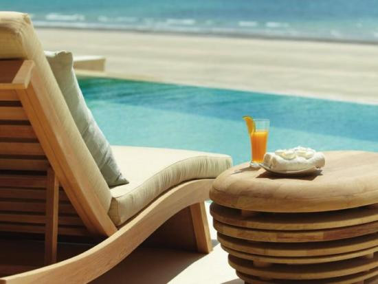 Ngoài nội thất sang trọng, những biệt thự này đều có tủ lạnh với nhiều loại rượu nổi tiếng. Ngoài nội thất sang trọng, những biệt thự này đều có tủ lạnh với nhiều loại rượu nổi tiếng.