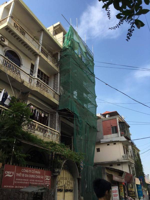 Công trình số 2, ngõ Trần Điền ngang nhiên vi phạm trật tự xây dựng (Ảnh Chí Nhân)