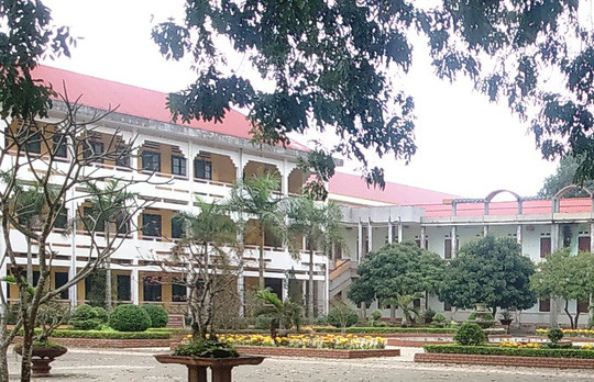 Khuôn viên Trường Trung học phổ thông Ba Đình, huyện Nga Sơn, tỉnh Thanh Hóa. Ảnh: Thanh Hoa Khuôn viên Trường Trung học phổ thông Ba Đình, huyện Nga Sơn, tỉnh Thanh Hóa. Ảnh: Thanh Hoa