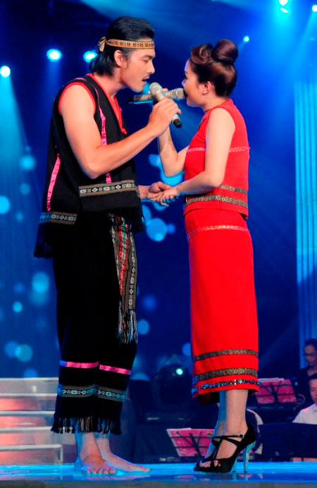 Ngọn lửa cao nguyên của Song Ngọc cực sung và cuồng nhiệt Ngọn lửa cao nguyên của Song Ngọc cực sung và cuồng nhiệt