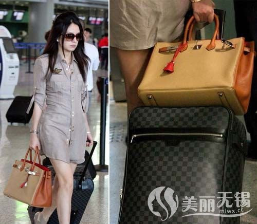 Triệu Vy xuất hiện ở sân bay cùng vali và túi xách LV. Triệu Vy xuất hiện ở sân bay cùng vali và túi xách LV.