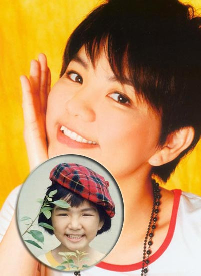 Cô nàng tomboy của nhóm nhạc đình đám Đài Loan Ella Trần Gia Hoa, tuy nhiên bây giờ không ai có thể ngờ được sự thay đổi phong cách đến chóng mặt của cô với hình tượng nữ tính hơn. Dù nhỏ hay lớn thì Ella vẫn luôn tươi cười dễ thương như thế. Cô nàng tomboy của nhóm nhạc đình đám Đài Loan Ella Trần Gia Hoa, tuy nhiên bây giờ không ai có thể ngờ được sự thay đổi phong cách đến chóng mặt của cô với hình tượng nữ tính hơn. Dù nhỏ hay lớn thì Ella vẫn luôn tươi cười dễ thương như thế.