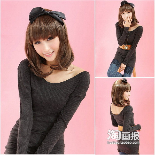 Tóc ngắn cùng mái ngố với những lọn tóc xoăn nhẹ tự nhiên khiến bạn trở nên dịu dàng ôn nhu hơn. Tóc ngắn cùng mái ngố với những lọn tóc xoăn nhẹ tự nhiên khiến bạn trở nên dịu dàng ôn nhu hơn.