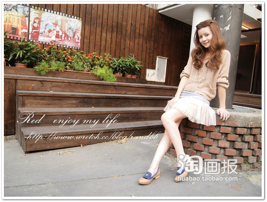 Có thể kẹp phần tóc mái phía trước lên cao để lộ ra toàn khuôn mặt tinh tế và thông minh của bạn. Có thể kẹp phần tóc mái phía trước lên cao để lộ ra toàn khuôn mặt tinh tế và thông minh của bạn.