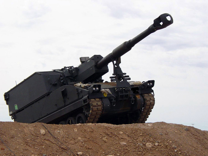 Pháo tự hành Primus. Pháo tự hành Primus.