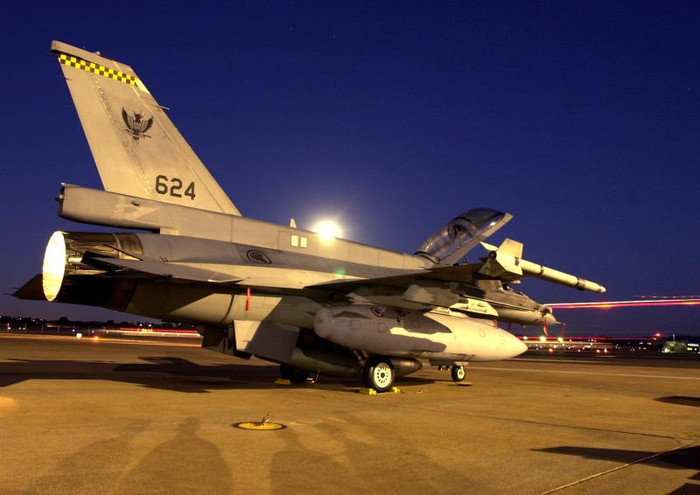 Tiêm kích F-16C/D của Không quân Singapore. Tiêm kích F-16C/D của Không quân Singapore.
