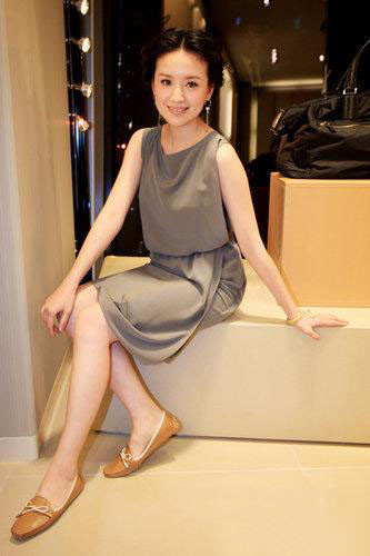 Đổng Khiết cao 160 và nặng 40 kg. Xem thêm: Những tấm lưng thon đẹp nhất của Sao Việt. Đổng Khiết cao 160 và nặng 40 kg. Xem thêm: Những tấm lưng thon đẹp nhất của Sao Việt.