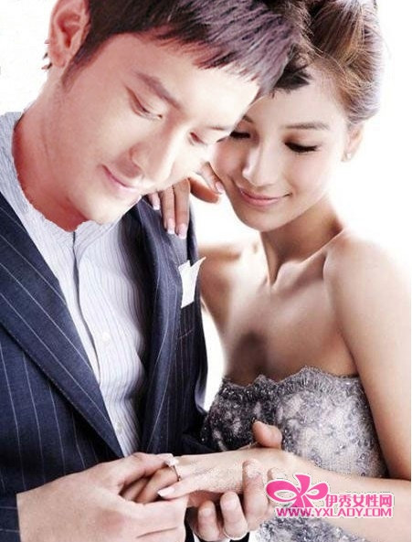 Tuy nhiên trải qua những sóng gió đó Angela Baby càng ngày càng nổi tiếng hơn, hiện tại cô không chỉ dừng lại ở nghề người mẫu mà còn lấn chân sang cả lĩnh vực điện ảnh với rất nhiều dự án kết với với những nam minh tinh như Bành Vu Yến, Huỳnh Hiểu Minh… Xem thêm: Điểm danh những chiếc cằm mới của Sao Việt. Tuy nhiên trải qua những sóng gió đó Angela Baby càng ngày càng nổi tiếng hơn, hiện tại cô không chỉ dừng lại ở nghề người mẫu mà còn lấn chân sang cả lĩnh vực điện ảnh với rất nhiều dự án kết với với những nam minh tinh như Bành Vu Yến, Huỳnh Hiểu Minh… Xem thêm: Điểm danh những chiếc cằm mới của Sao Việt.