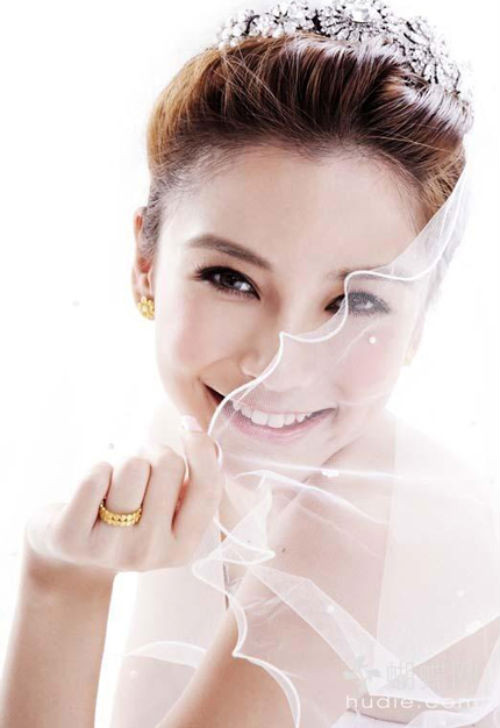 Con người với những quan điểm về cái đẹp khác nhau, nhưng thẩm mỹ đã không còn là vấn đề quan trọng khi mọi người đang sống trong thời đại của khoa học kỹ thuật. Cũng như Angela Baby, dù là đẹp thẩm mỹ cô cũng cho thấy sự vượt trội của mình với phong cách và gu thời trang nổi bật. Là mỹ nhân của làng giải trí, Angelababy khiến không ít chàng phải thầm thương trộm nhớ. Xem thêm: Điểm danh những chiếc cằm mới của Sao Việt. Con người với những quan điểm về cái đẹp khác nhau, nhưng thẩm mỹ đã không còn là vấn đề quan trọng khi mọi người đang sống trong thời đại của khoa học kỹ thuật. Cũng như Angela Baby, dù là đẹp thẩm mỹ cô cũng cho thấy sự vượt trội của mình với phong cách và gu thời trang nổi bật. Là mỹ nhân của làng giải trí, Angelababy khiến không ít chàng phải thầm thương trộm nhớ. Xem thêm: Điểm danh những chiếc cằm mới của Sao Việt.